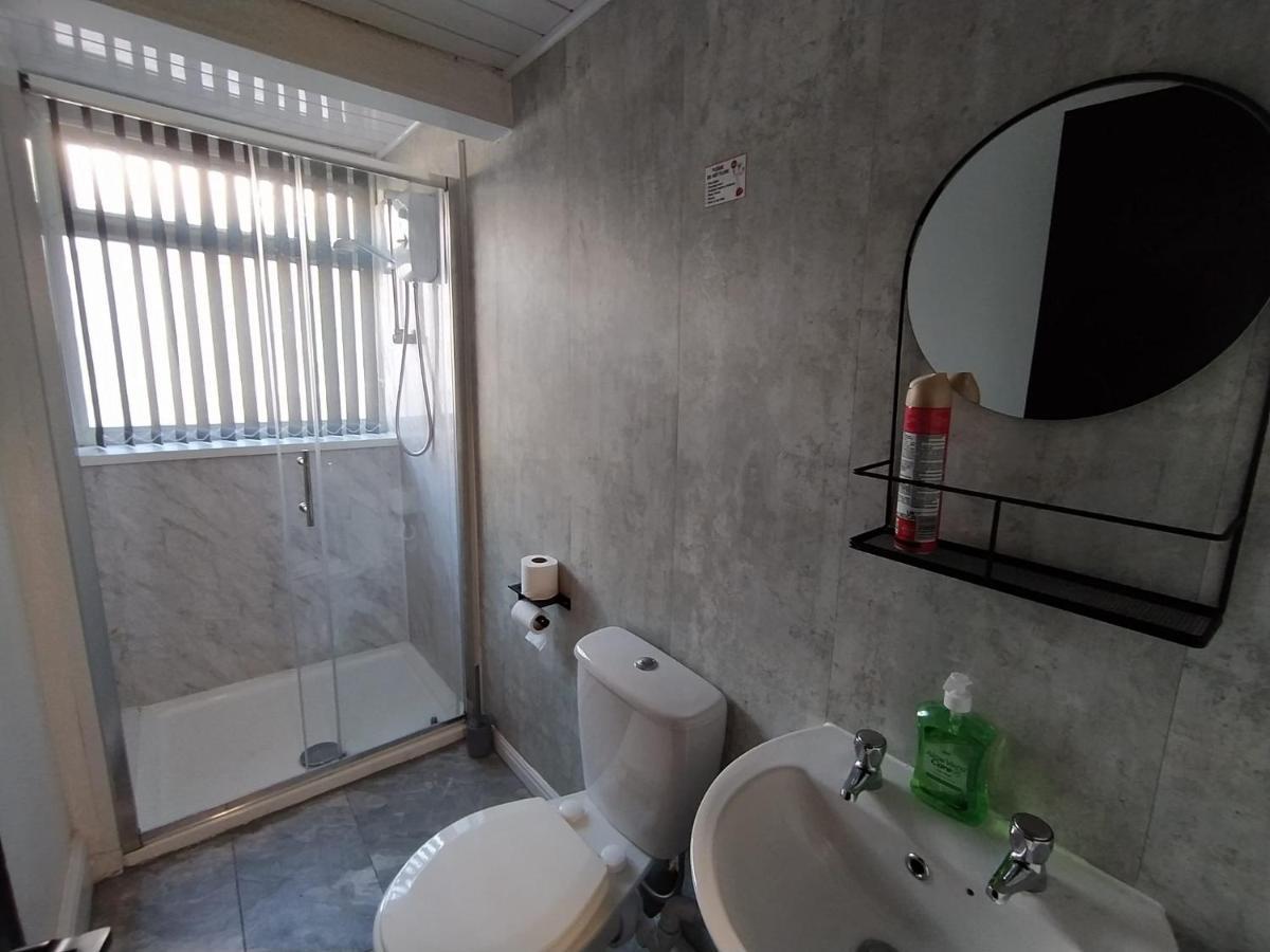 בלקפול Black Ocean Holiday Apartments מראה חיצוני תמונה