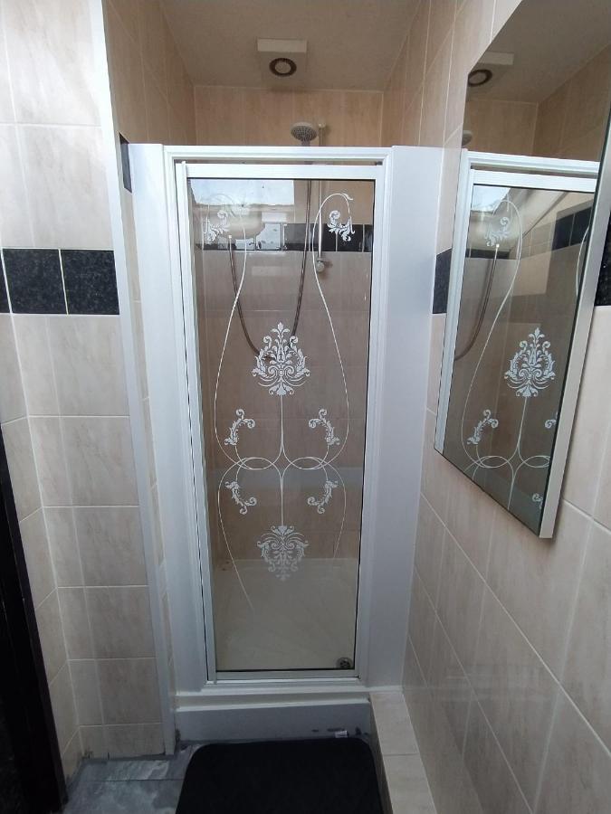בלקפול Black Ocean Holiday Apartments מראה חיצוני תמונה