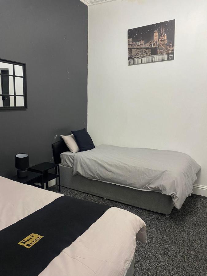 בלקפול Black Ocean Holiday Apartments מראה חיצוני תמונה