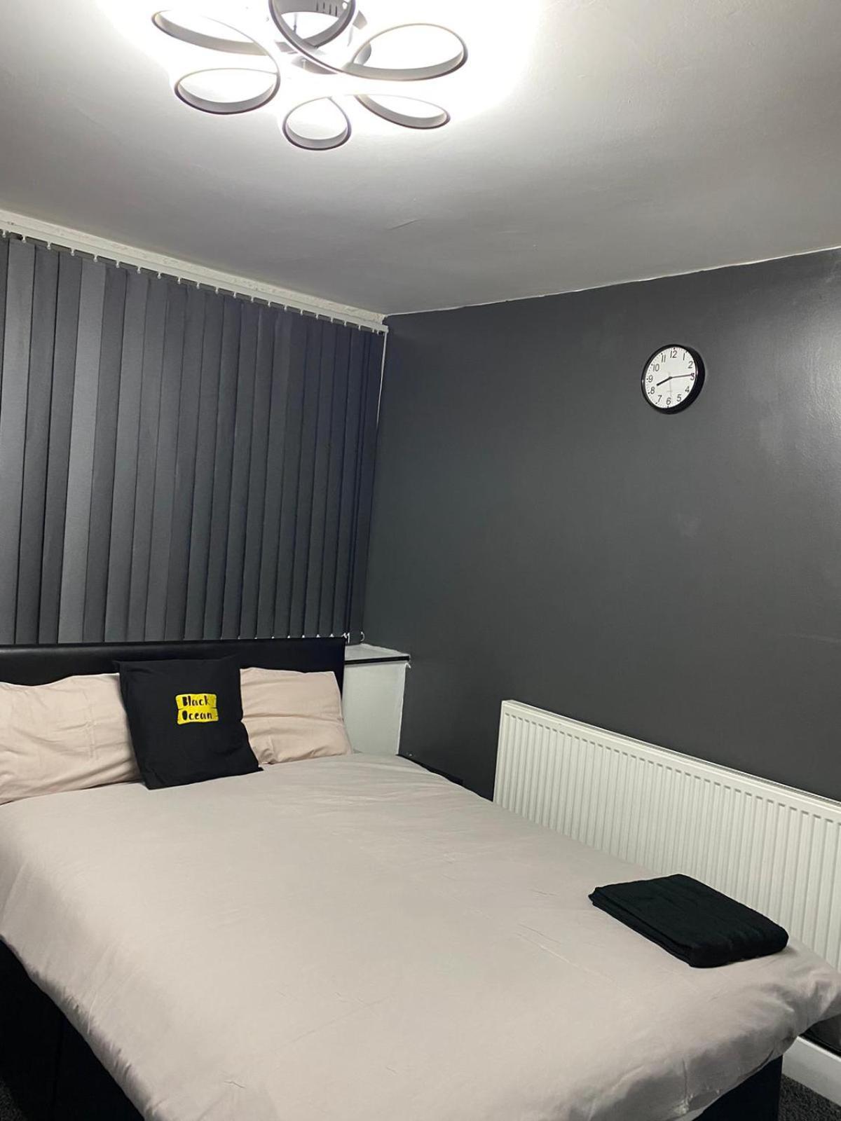 בלקפול Black Ocean Holiday Apartments מראה חיצוני תמונה