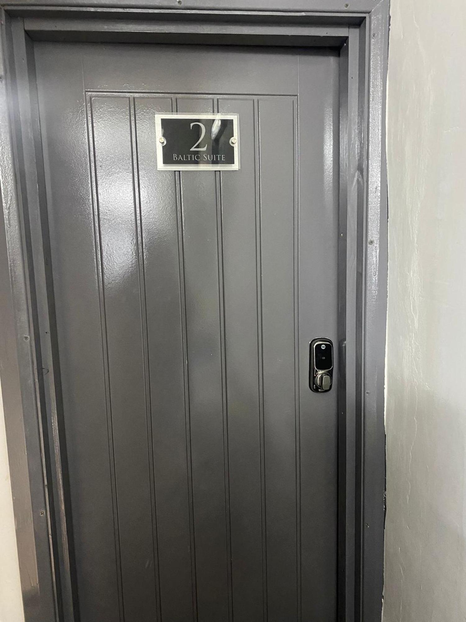 בלקפול Black Ocean Holiday Apartments מראה חיצוני תמונה